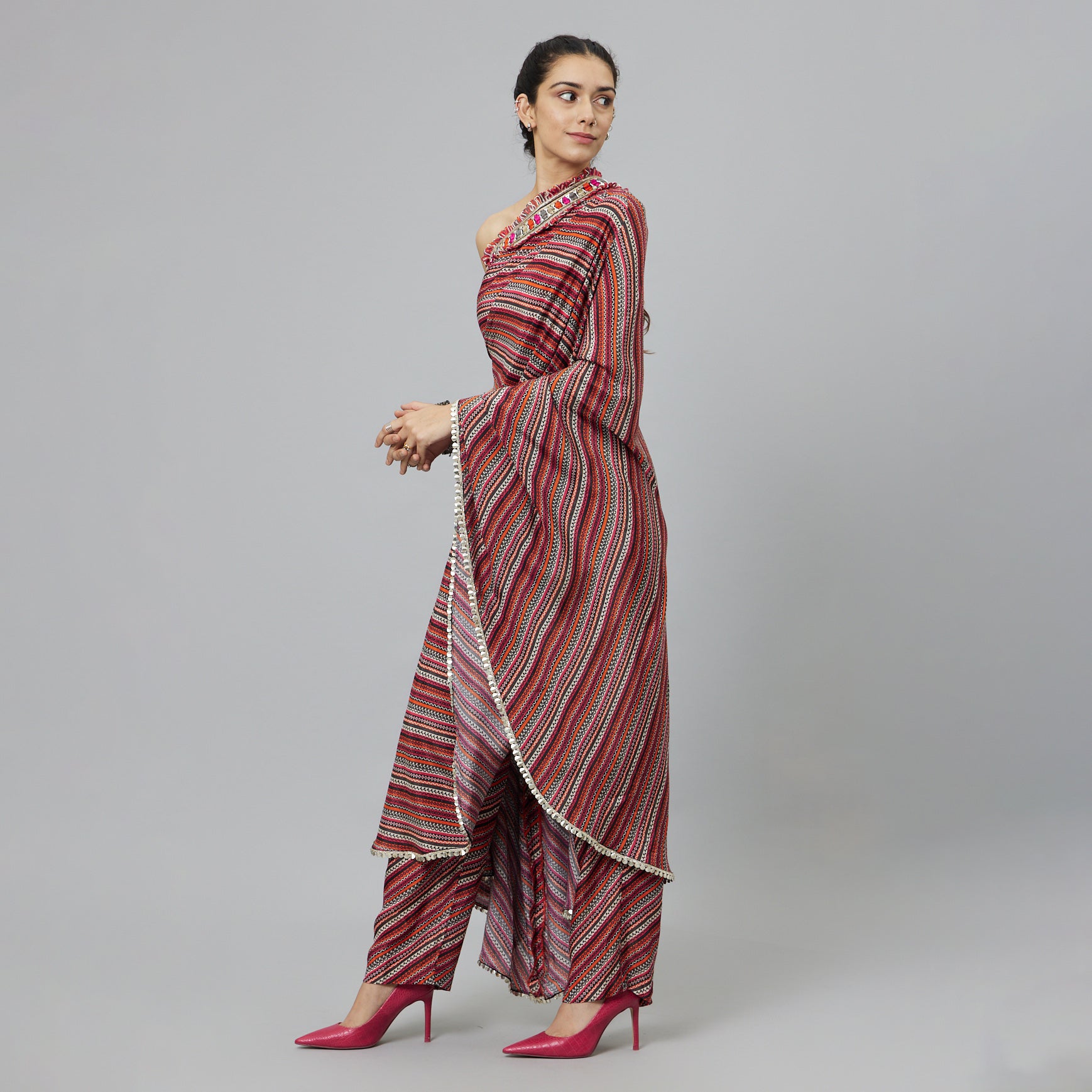 BOHEMIAN STRIPE PRINT ONE SHOULDER SAREE WITH PANTS