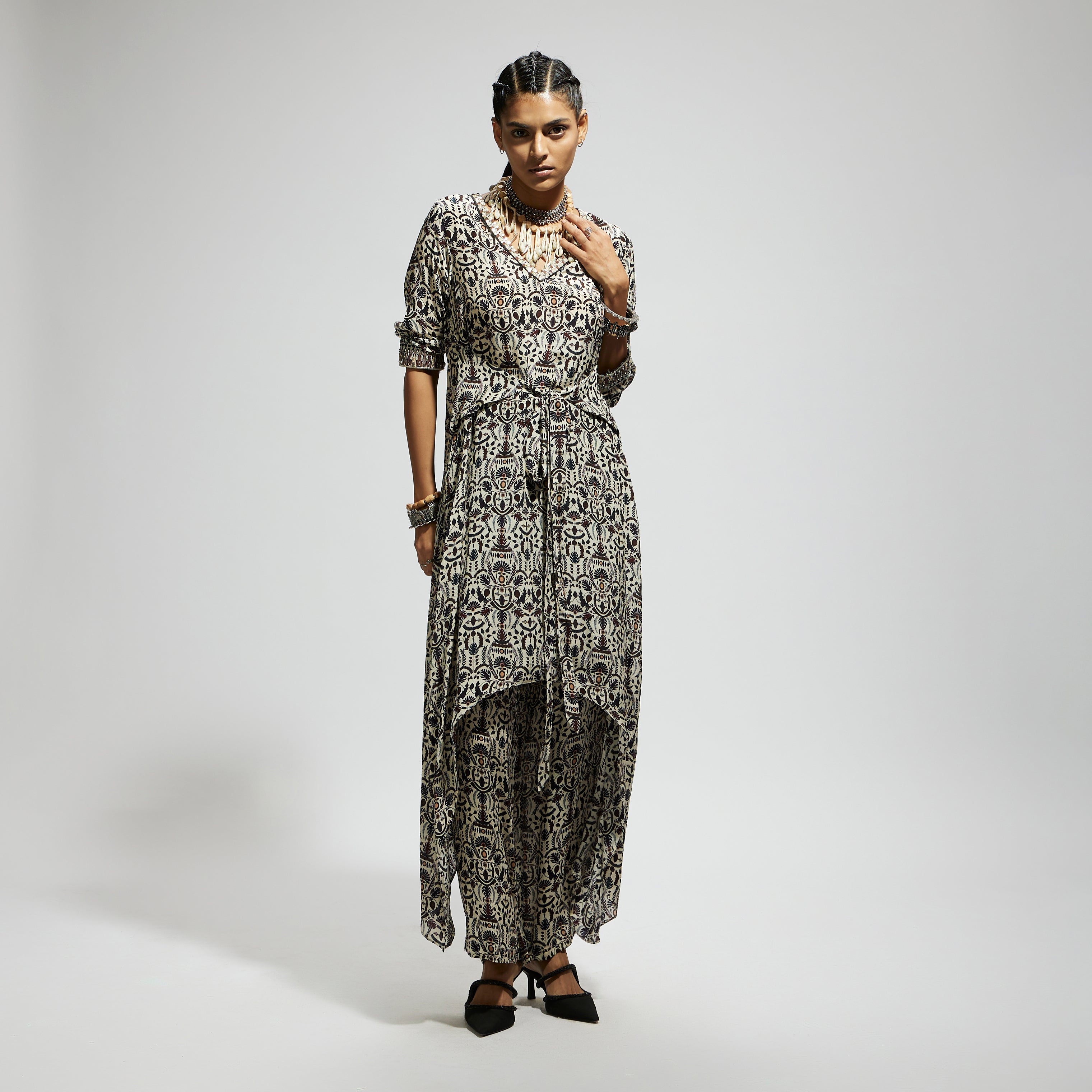 SAMSARA: WHITE JAAL PRINT FRONT TIE UP TUNIC