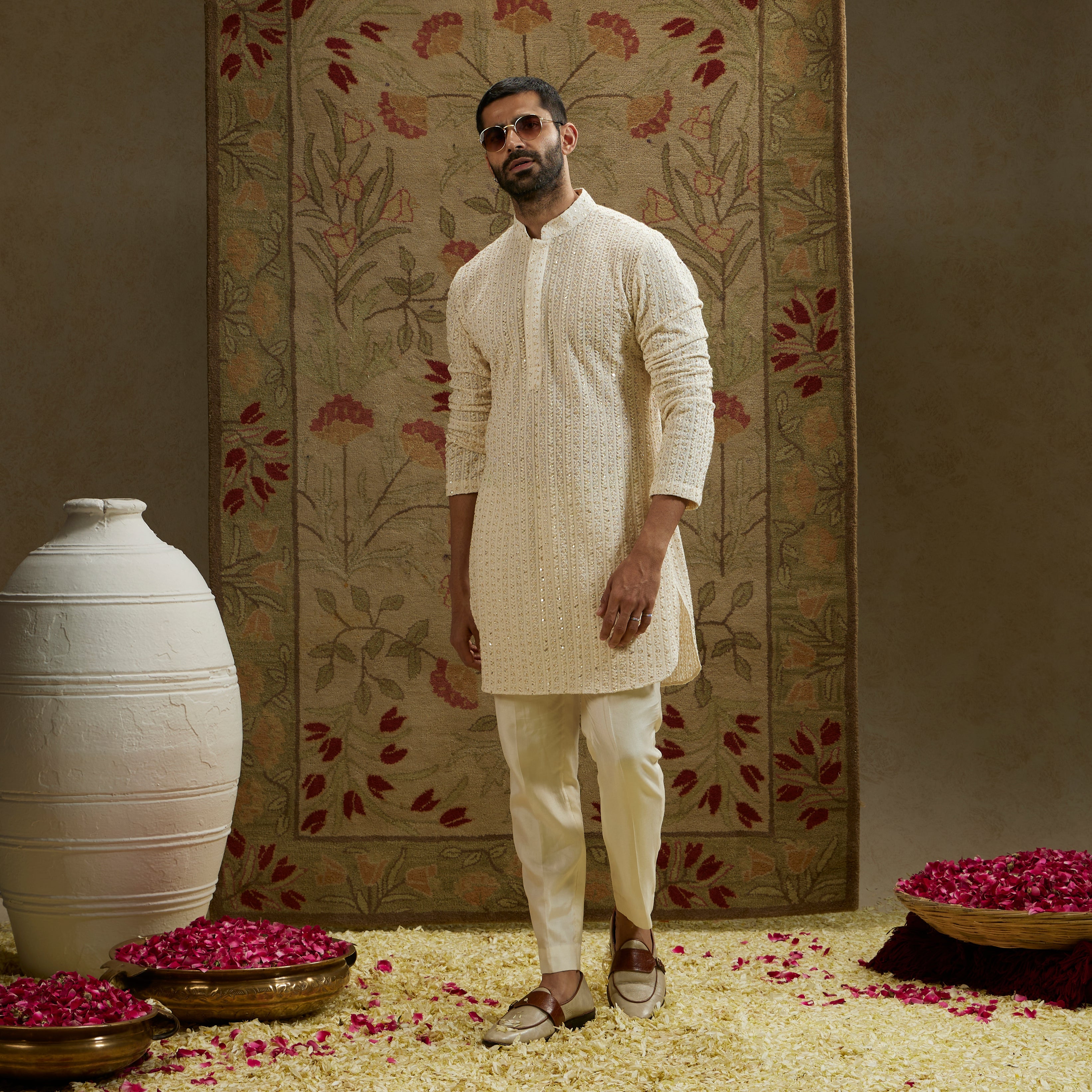 MEHEK: MAGNOLIA EMBELLISHED LUCKNOWI KURTA