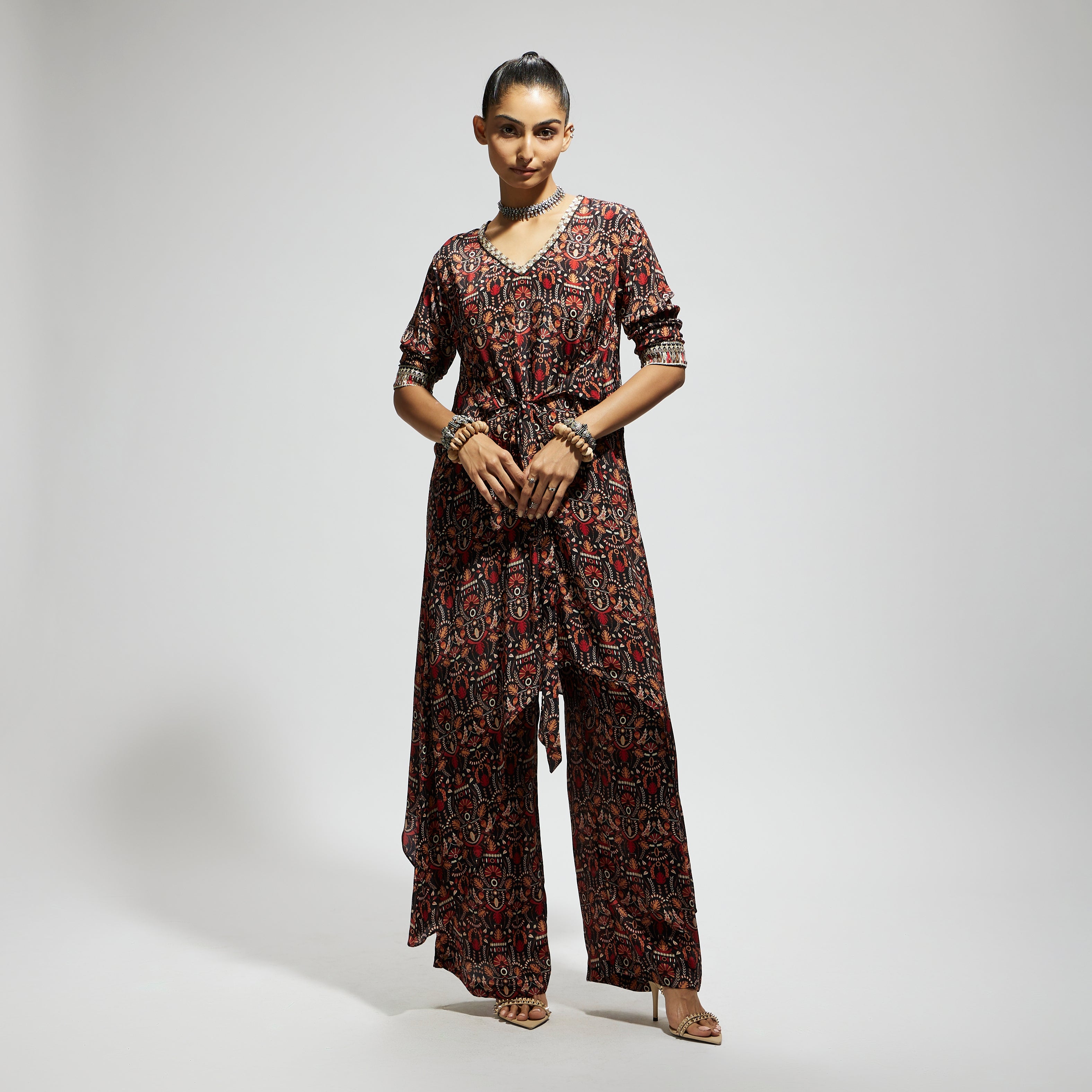 SAMSARA: GREY JAAL PRINT FRONT TIE UP TUNIC