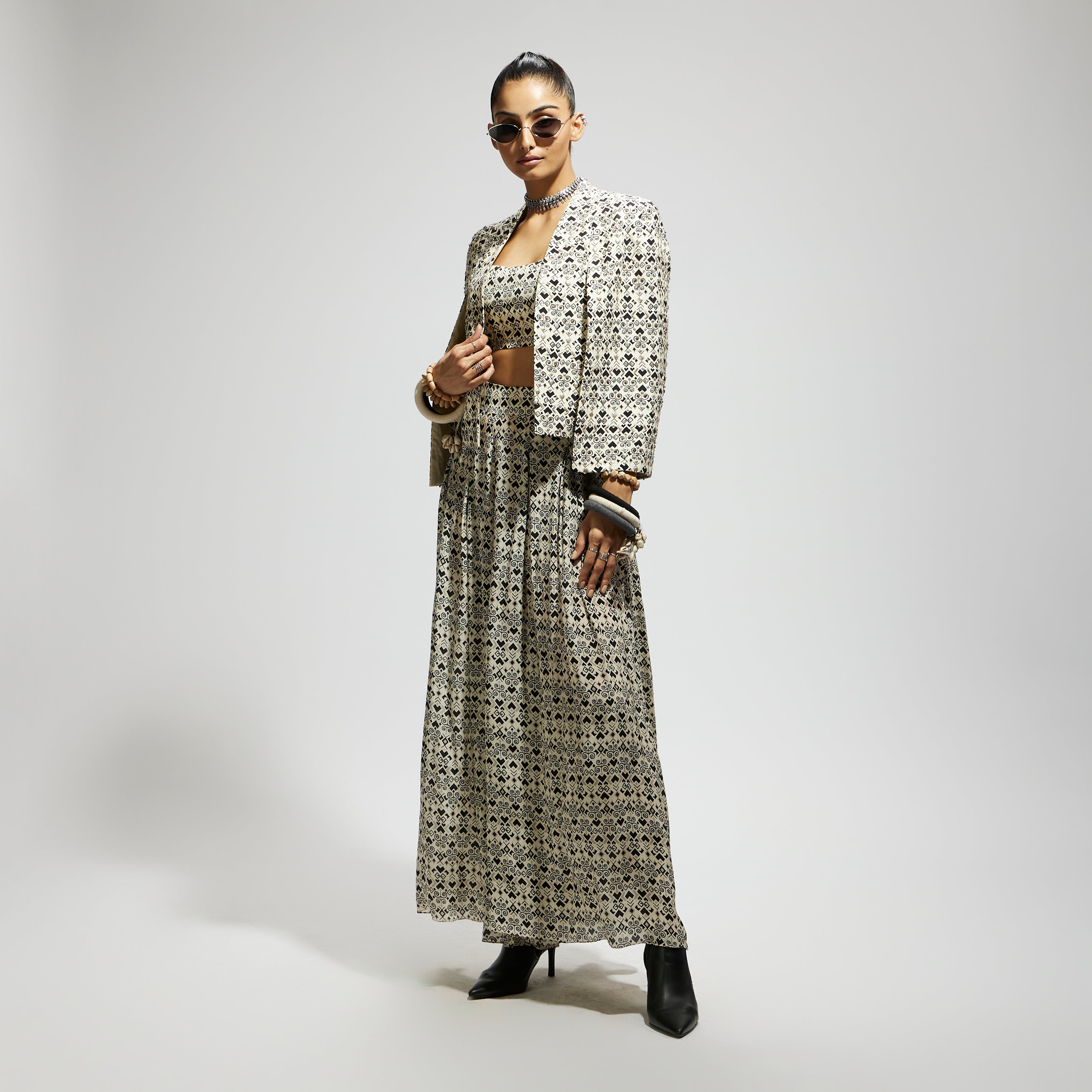 WHITE GEO PRINT CAPE JACKET SET