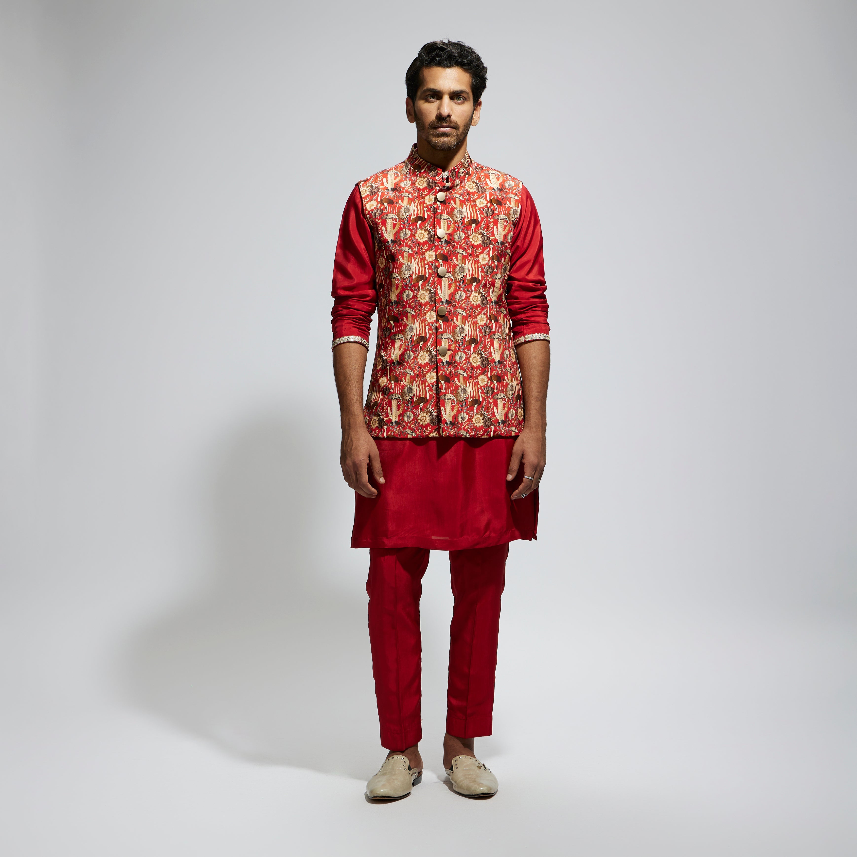 ORANGE JAAL PRINTED BUNDI WITH ORANGE SOLID KURTA WITH PANTS