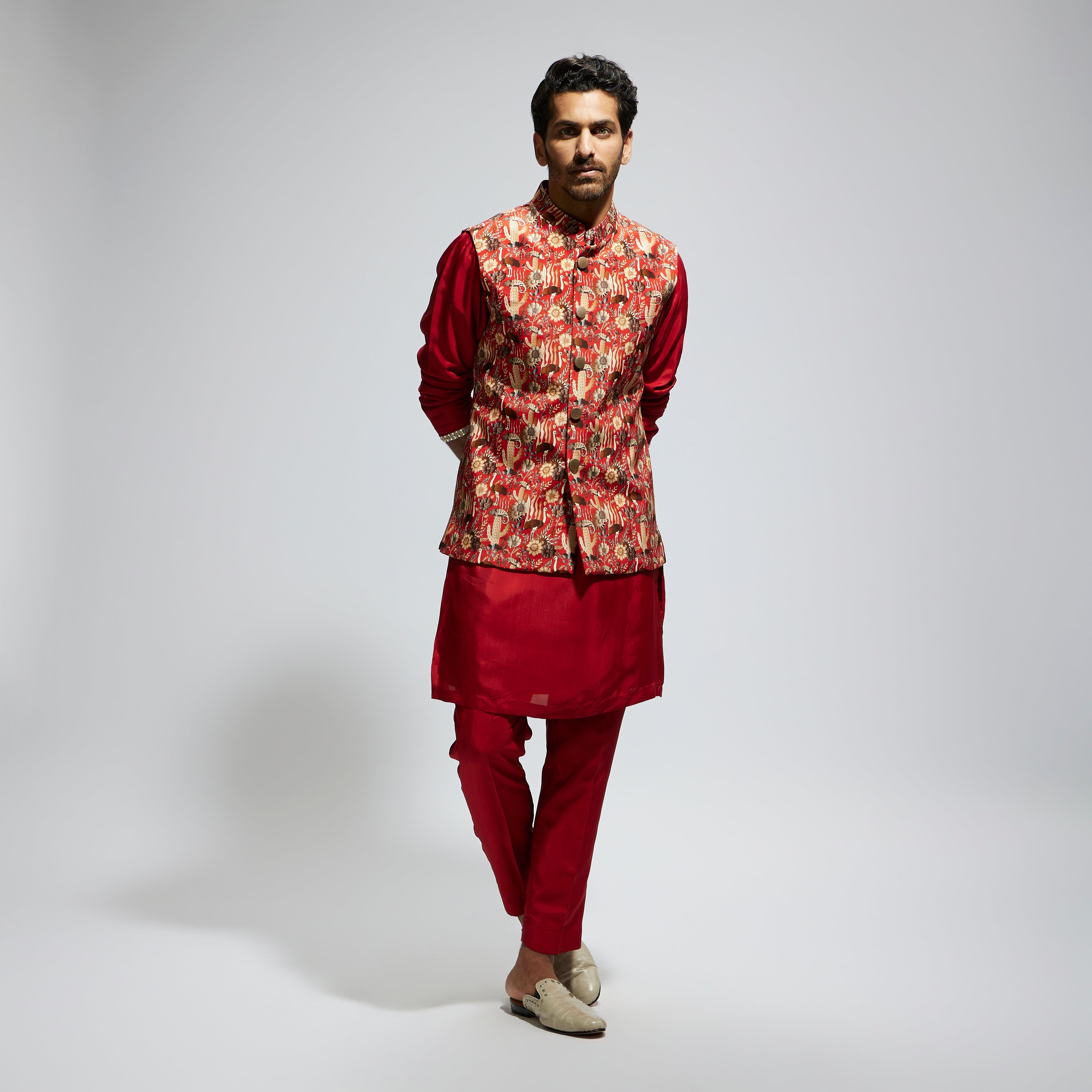 ORANGE JAAL PRINTED BUNDI WITH ORANGE SOLID KURTA WITH PANTS