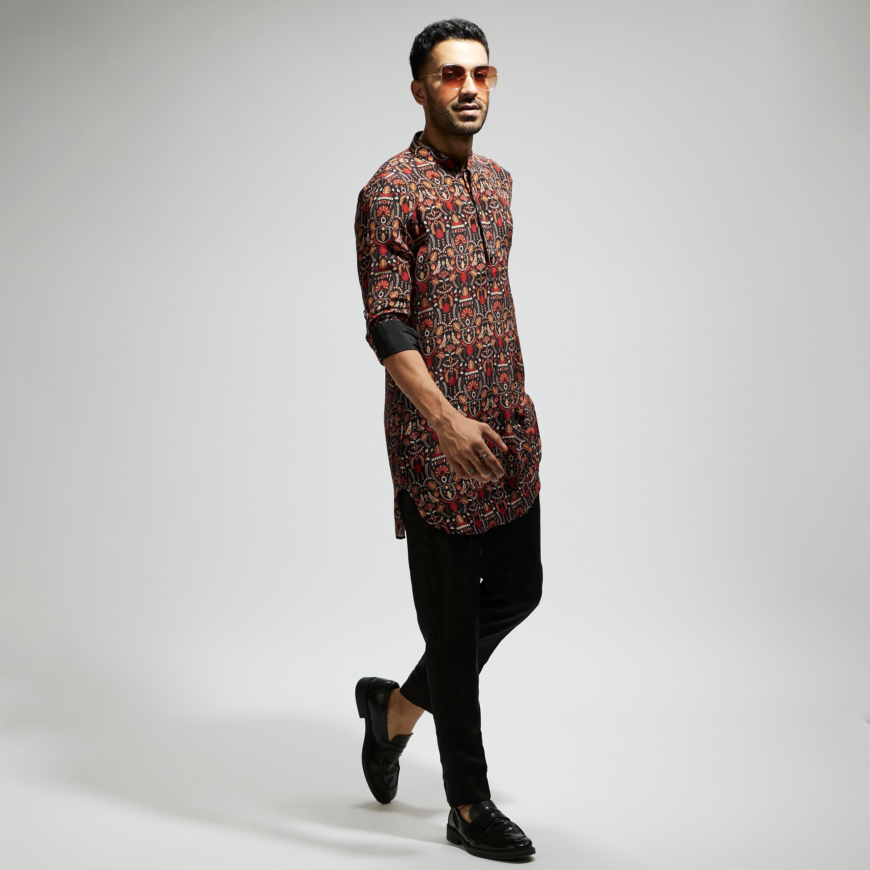 SAMSARA: BLACK LEAF JAAL PRINT ROLLED UP SLEEVES KURTA