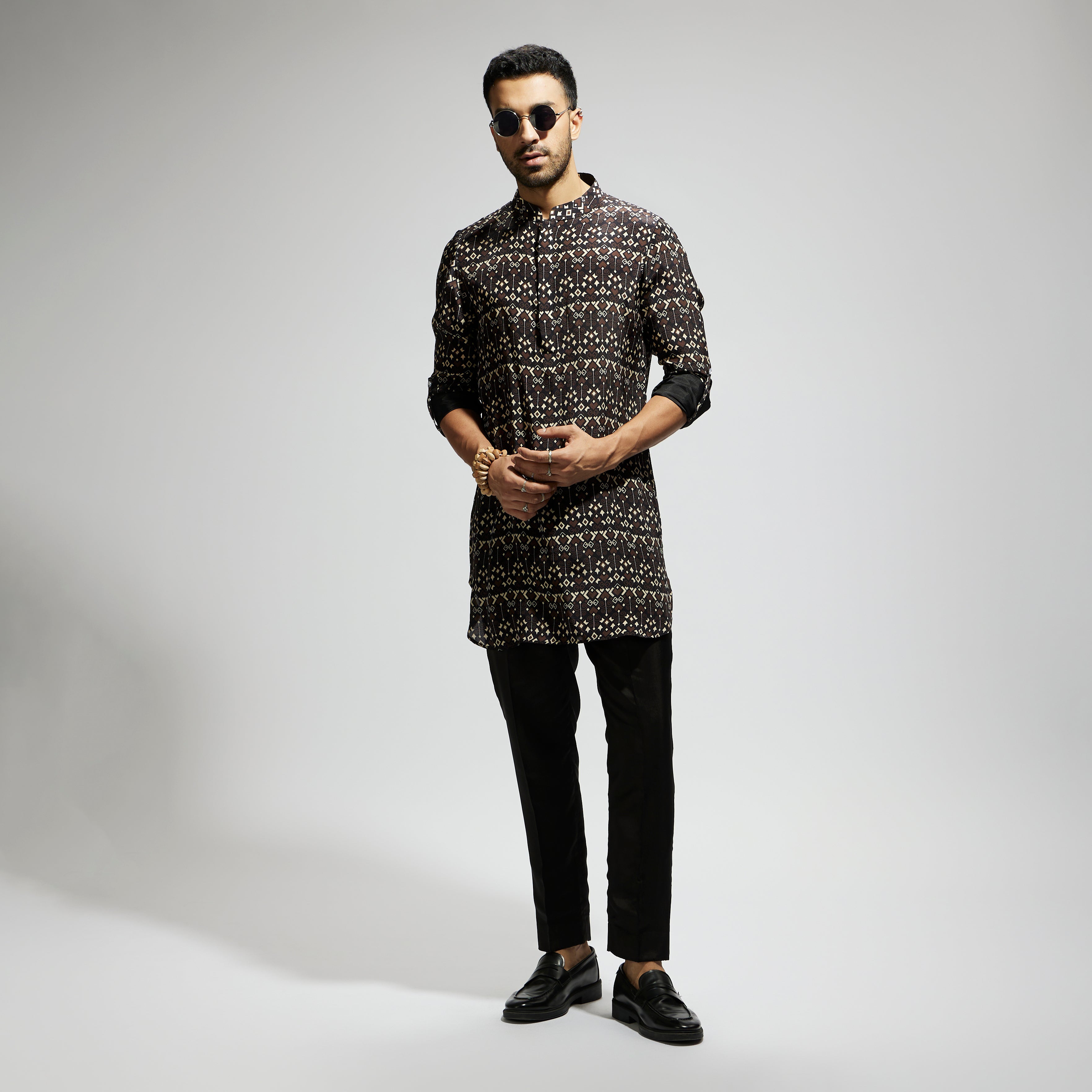 BLACK GEO PRINT ROLLED UP SLEEVES KURTA