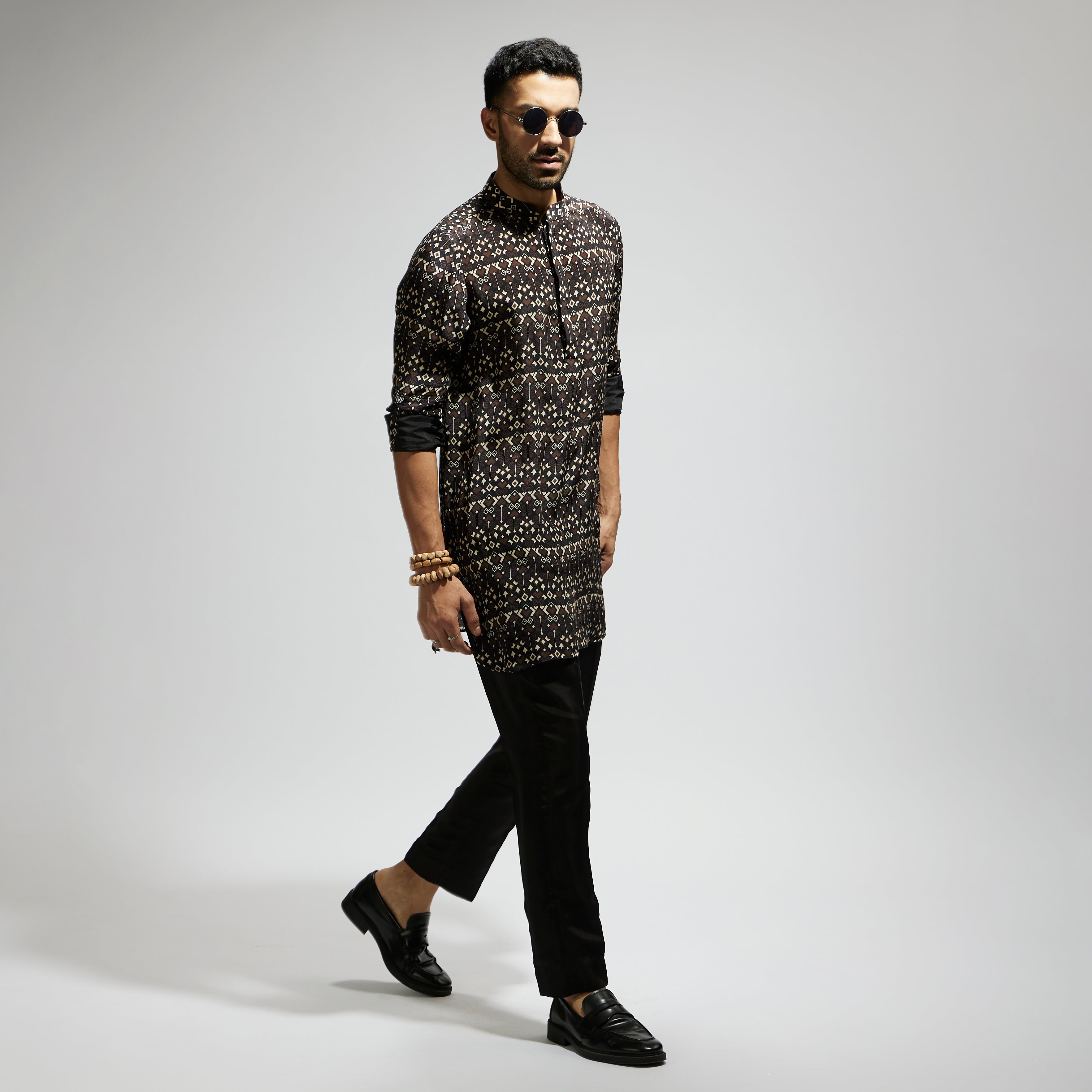 BLACK GEO PRINT ROLLED UP SLEEVES KURTA