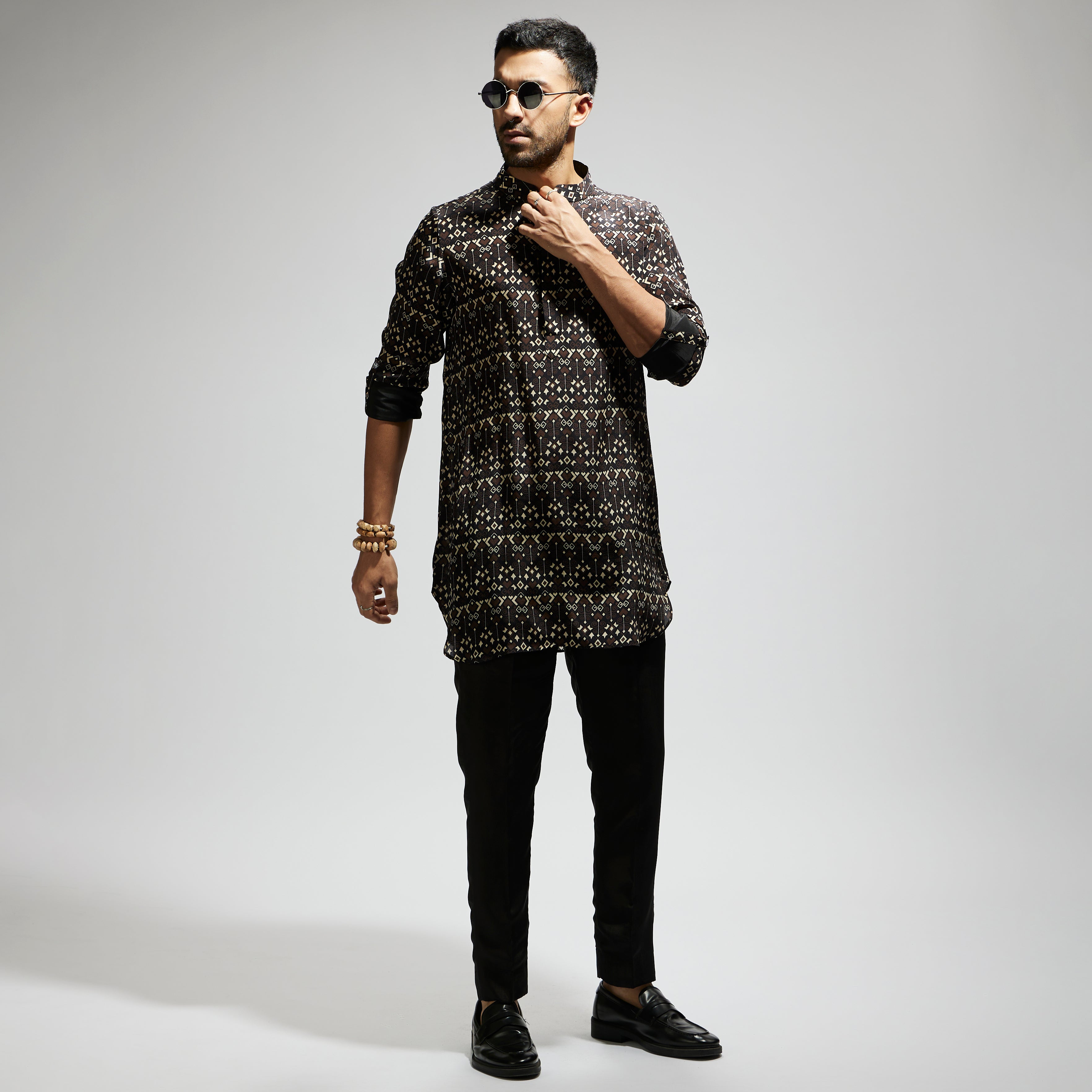 BLACK GEO PRINT ROLLED UP SLEEVES KURTA