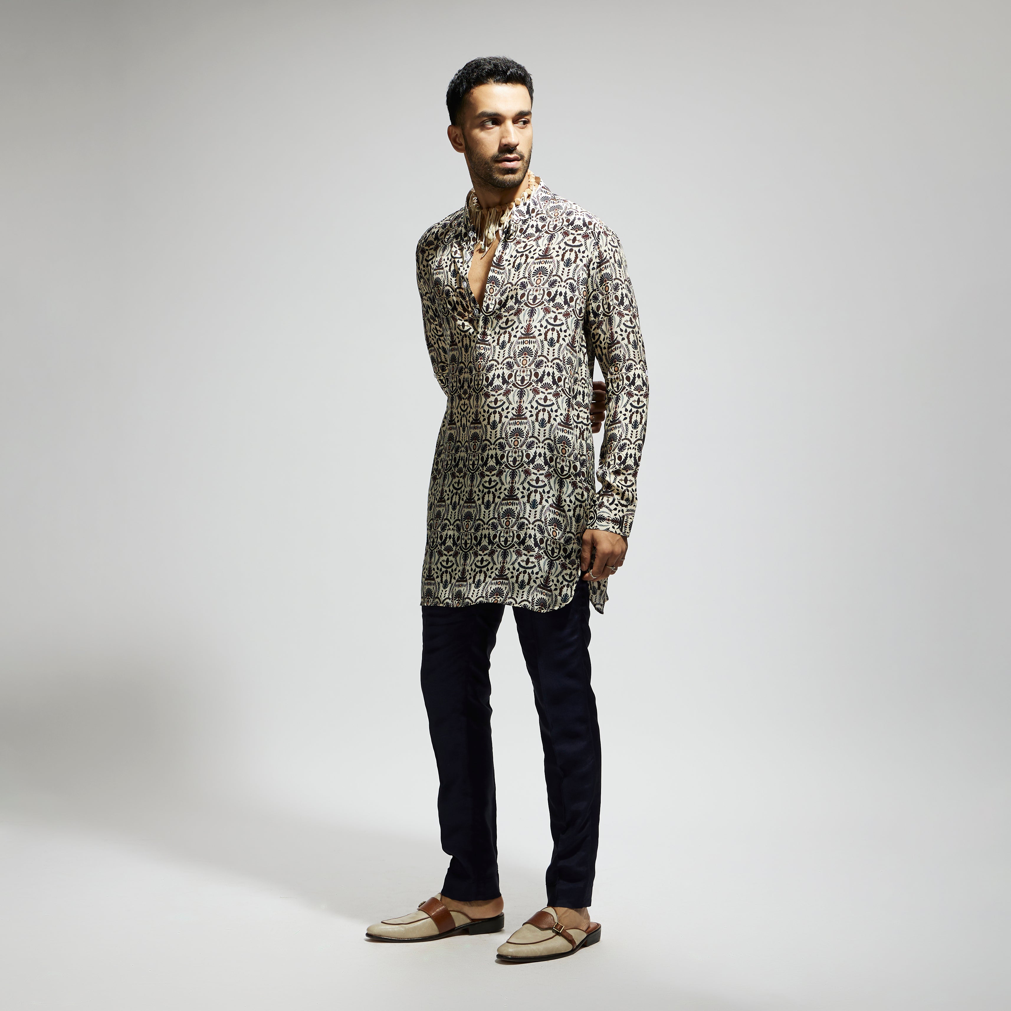 WHITE LEAF JAAL PRINT ROLLED UP SLEEVES KURTA