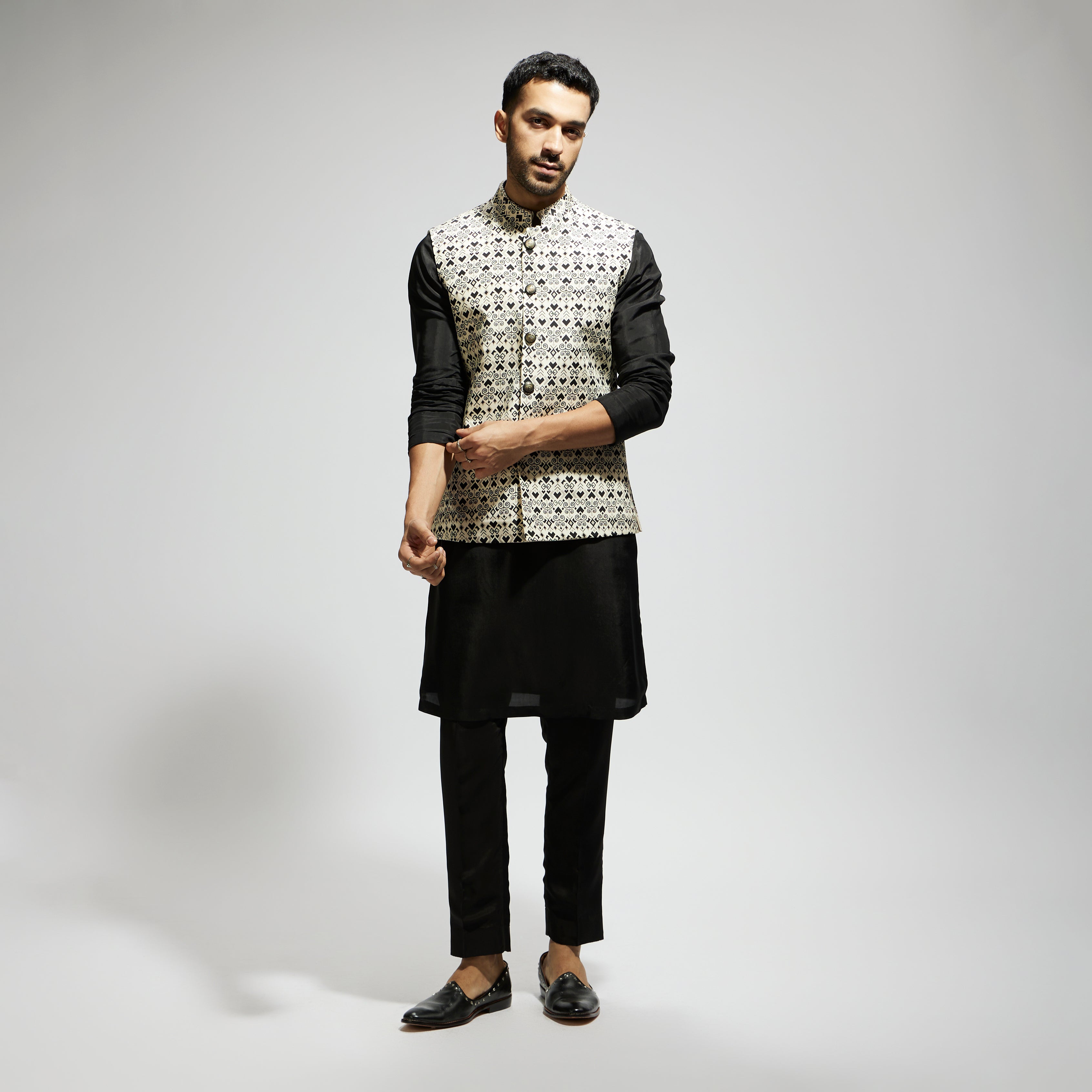 WHITE GEO PRINTED REVERSIBLE BUNDI AND BLACK KURTA AND PANTS