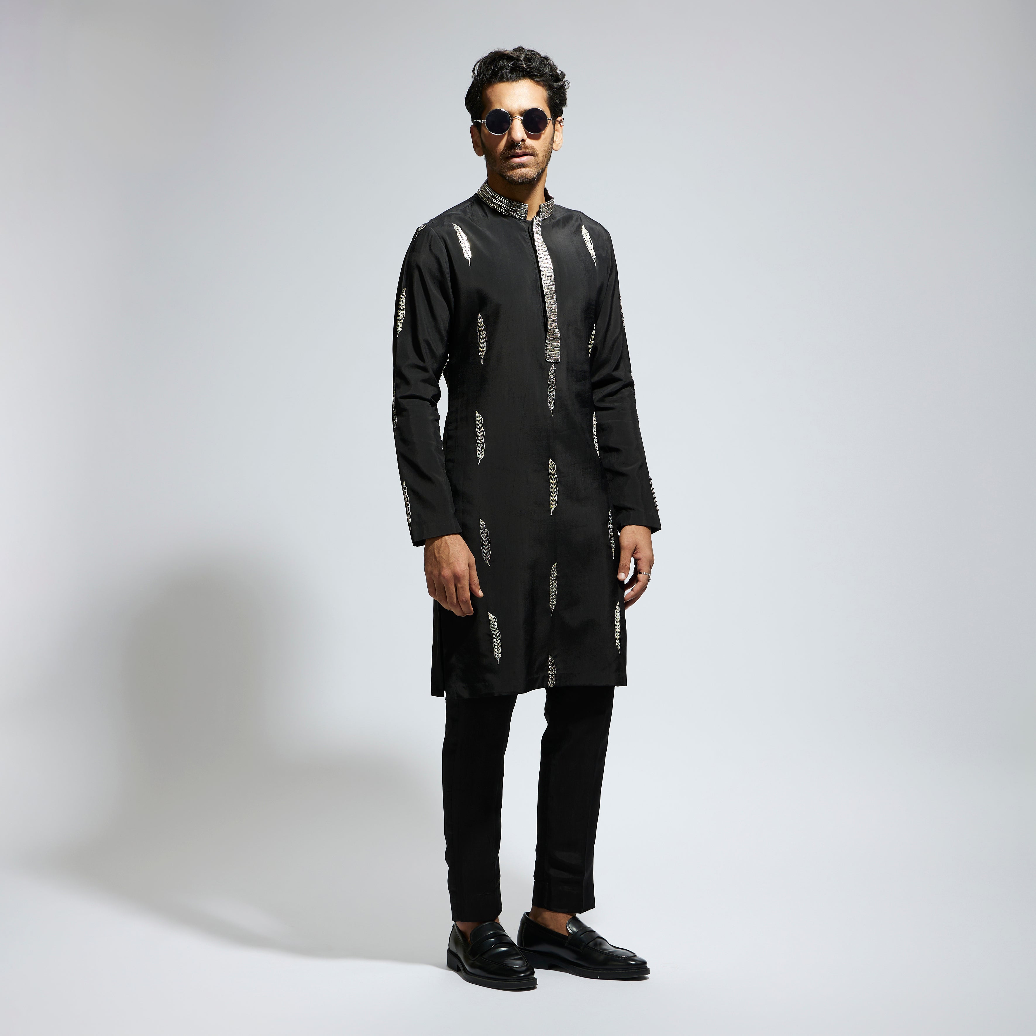 BLACK FEATHER EMBROIDERED KURTA WITH PANTS