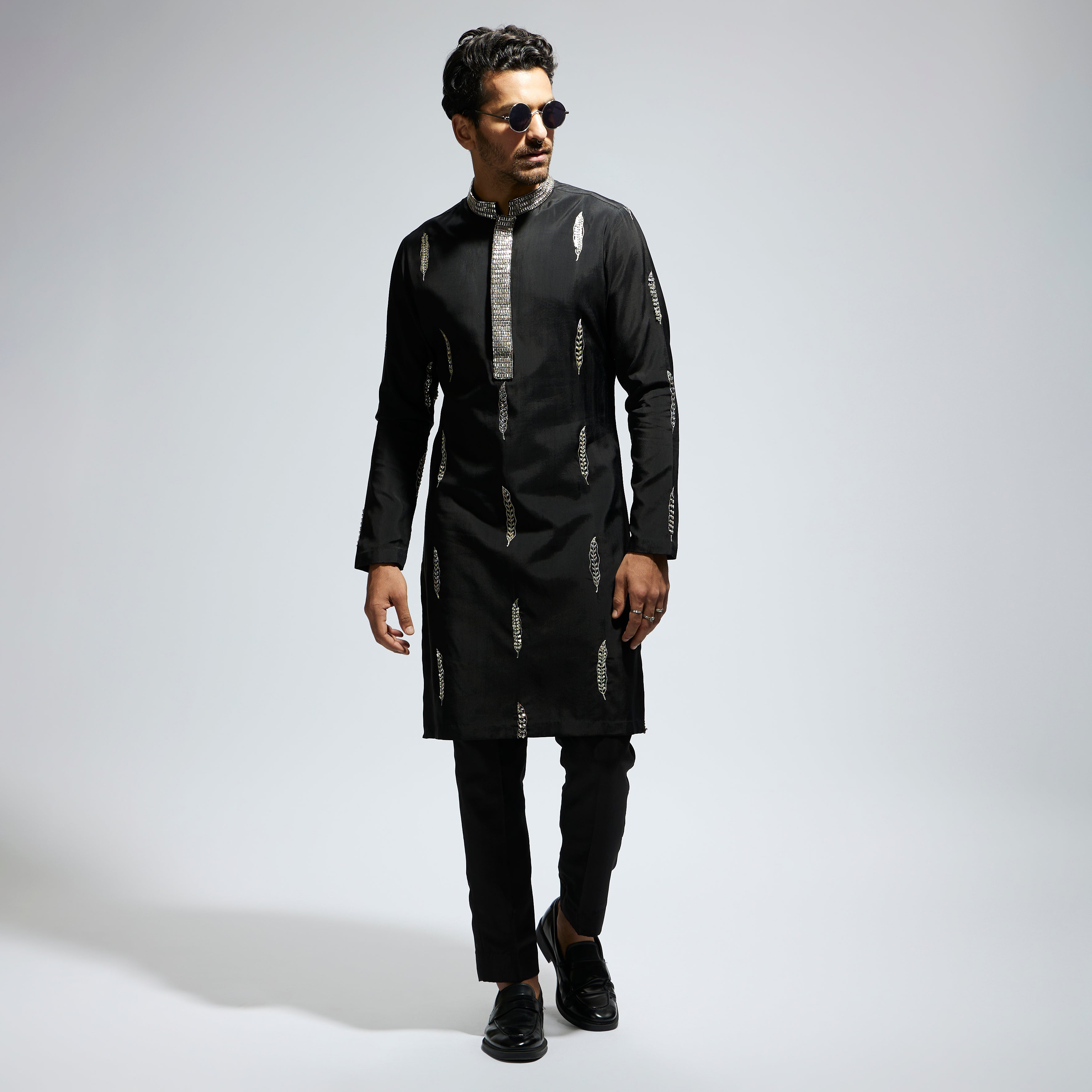 BLACK FEATHER EMBROIDERED KURTA WITH PANTS