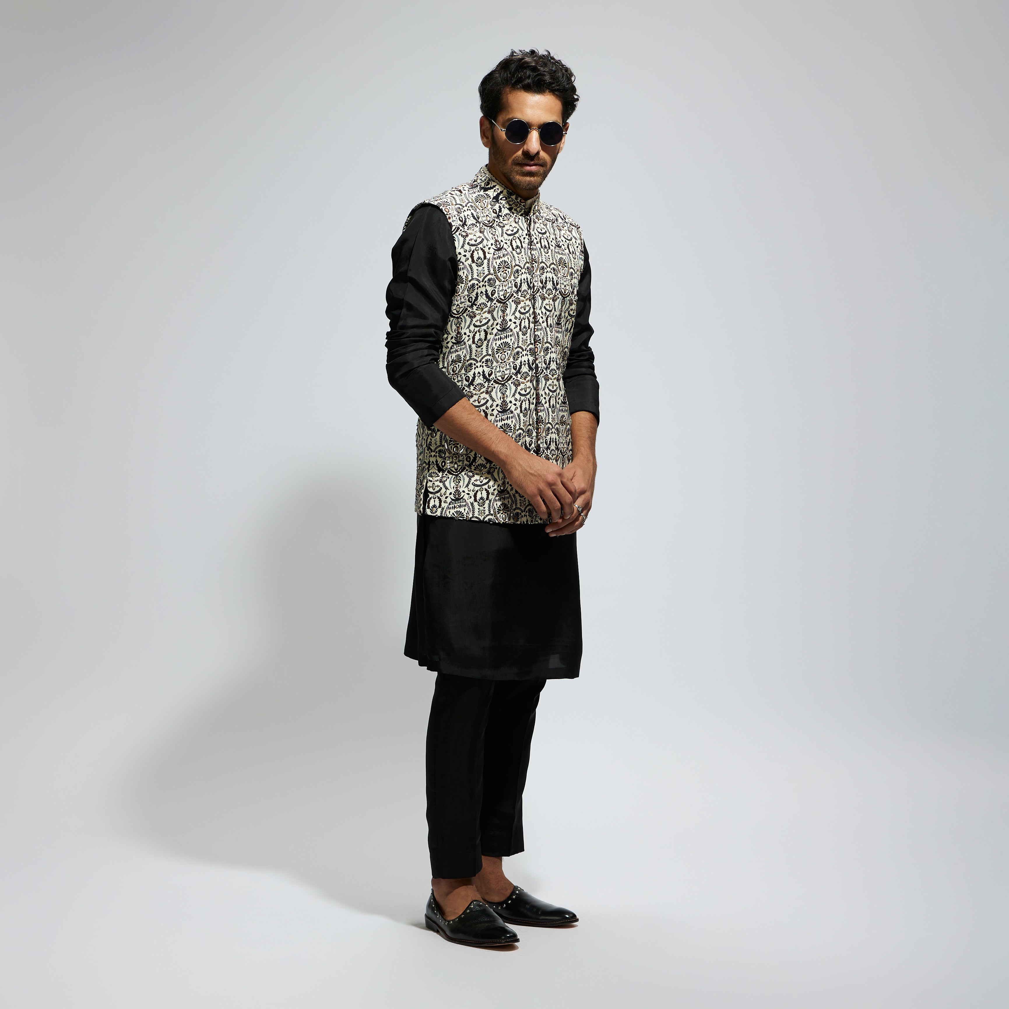 WHITE LEAF PRINTED BUNDI WITH KURTA AND PANTS