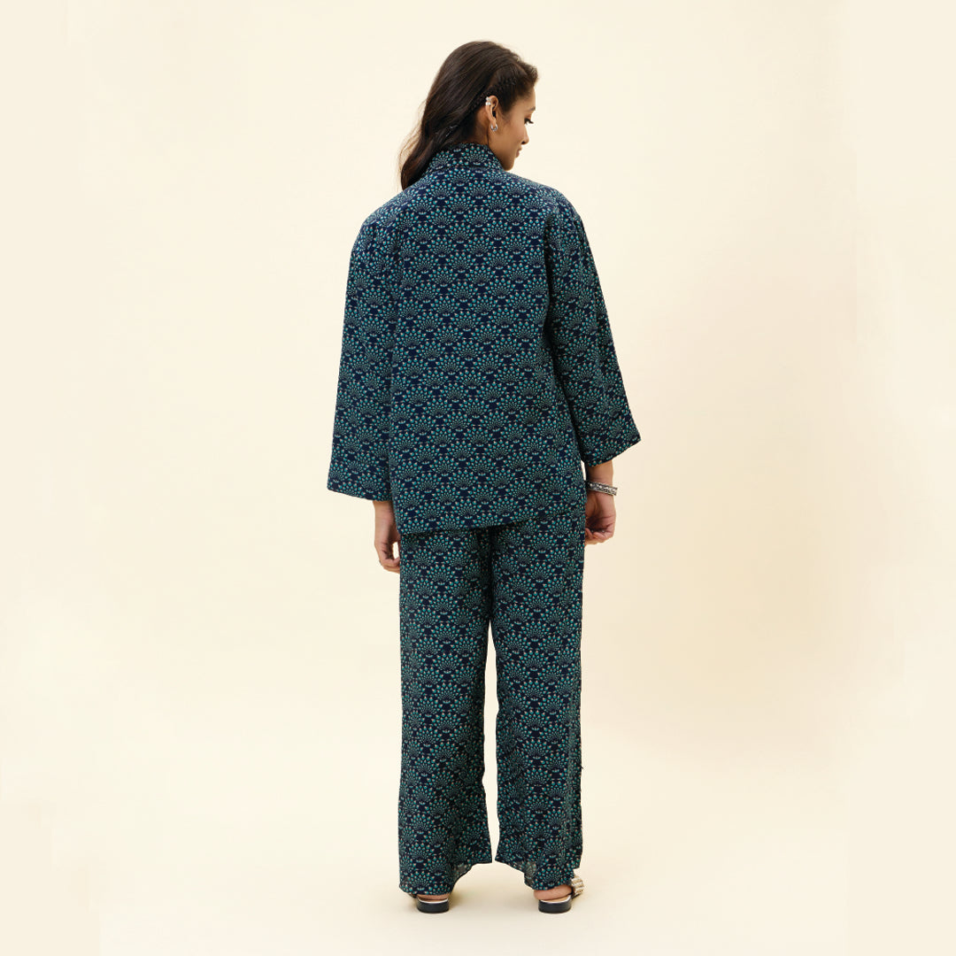 BLUE FEATHER PRINT OVERSIZED SHAKET WITH PANTS