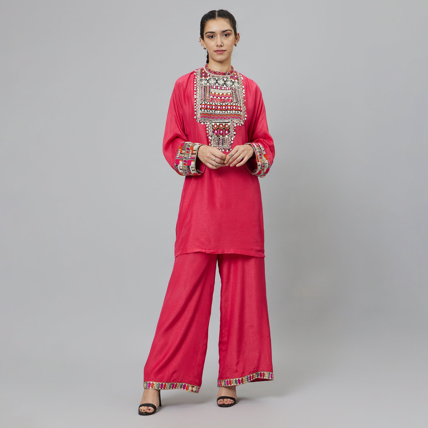 PINK DOLMAIN SLEEVES KURTA WITH BLACK EMBROIDERED YOKE TEAMED WITH PANTS