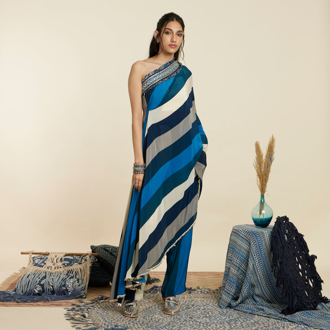 BLUE STRIPE PRINT ONE SHOULDER SAREE WITH PANTS