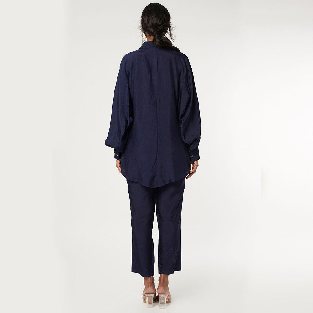 MIDNIGHT BLUE DOLMAN SLEEVES SHIRT WITH APPLIQUÉ FLOWERS AND PANTS